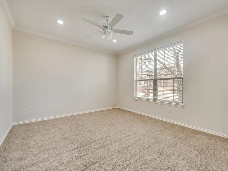 8220 Bridespring Dr — Photo 11