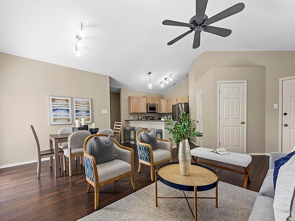 4th image of 1500 Whispering Creek Dr APT D