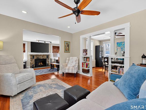 5th image of 22 Driftway Road