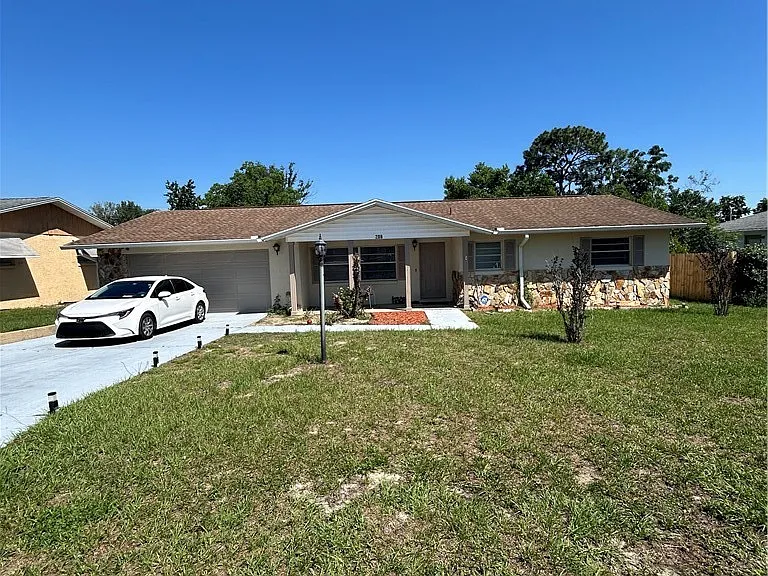 209 S Tyler St — Photo 1