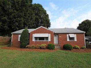 2931 Bellaire Cir, Walkertown, NC 27051