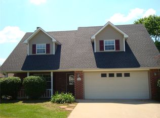 224 Bluff Dr, Lowell, AR 72745