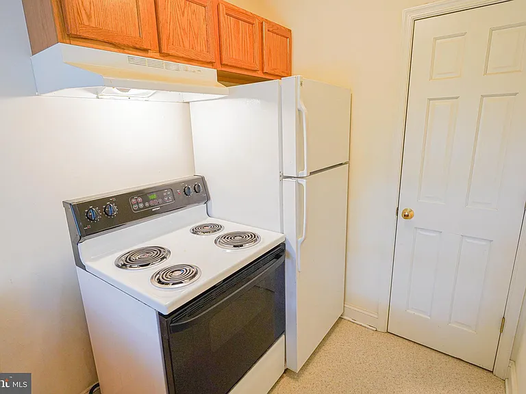 800 Travers St #5 — Photo 31