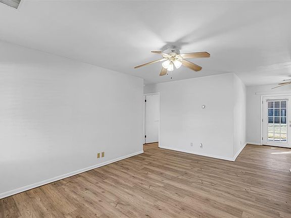 5th image of 211 Sunny Ln