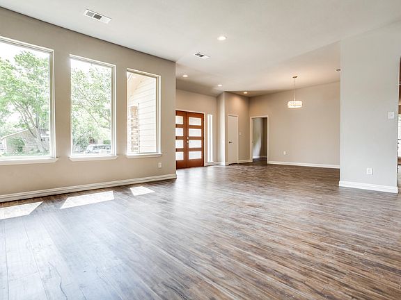 5th image of 3418 Heather Hill Dr