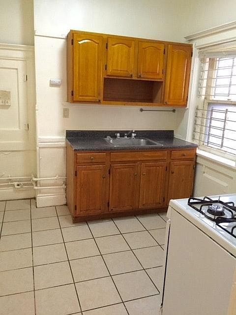 1st image of 526 Park Ave APT 4E