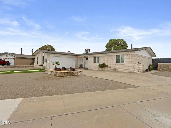3rd image of 2912 Hector Dr