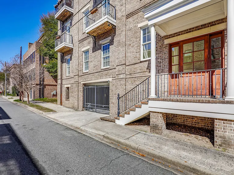 425 E McDonough St #101 — Photo 35
