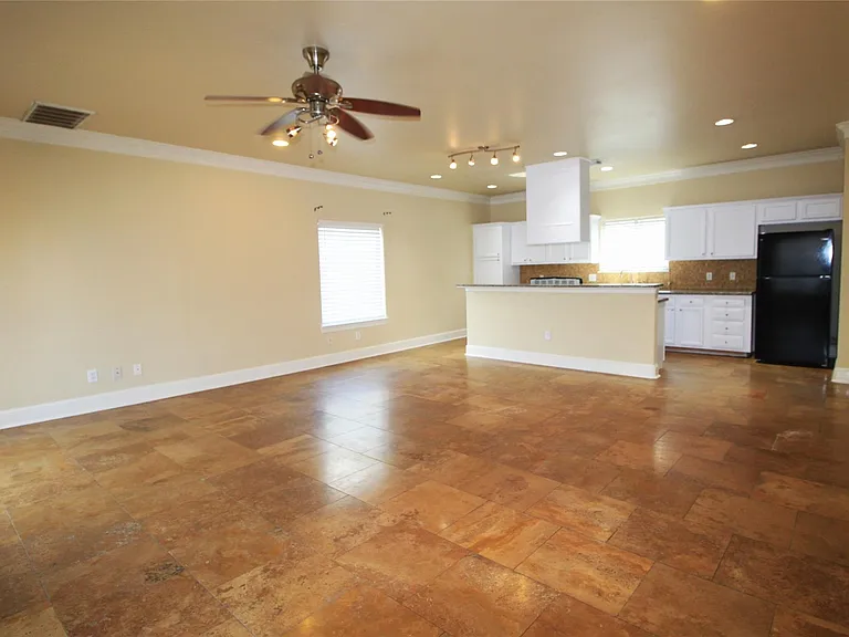 4709 Scott St #B — Photo 5