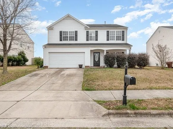 5204 Silverbrook Dr, Mc Leansville, NC 27301