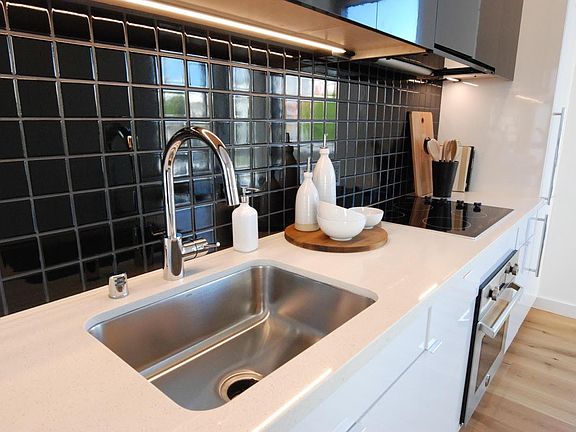 5th image of 388 Fulton St #302