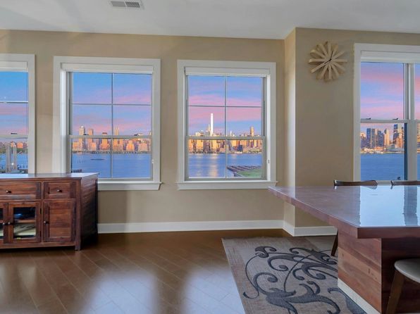 24 Avenue At Port Imperial APT 200, West New York, NJ 07093