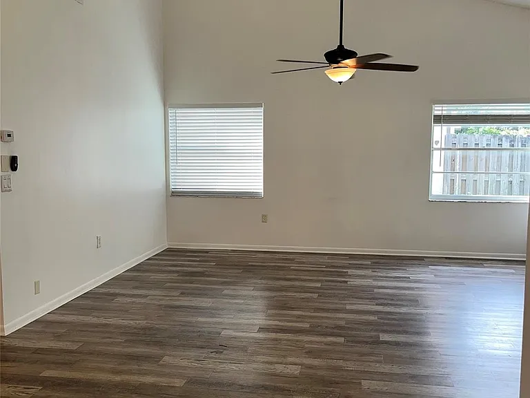 3252 NW 121st Ave — Photo 10