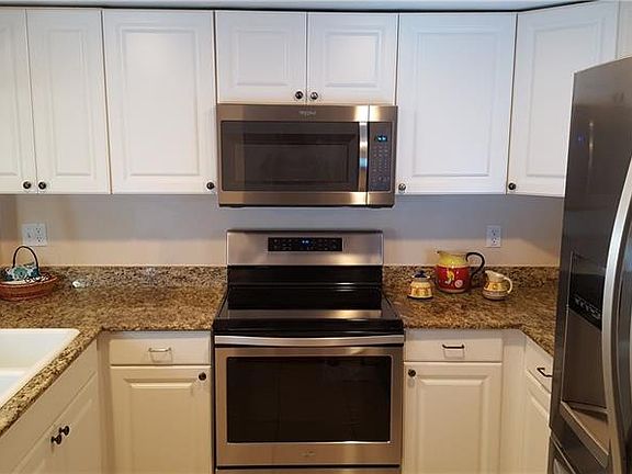 4th image of 219 4th Ave N Unit 300