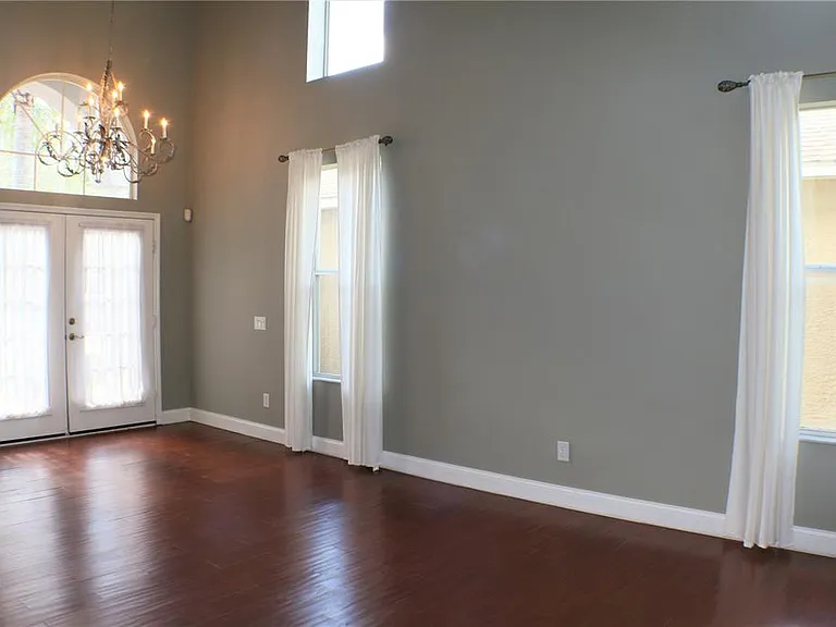 11609 Greensleeve Ave — Photo 6