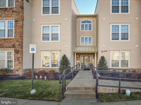 1506 Moore St Unit 301, Bristol, PA 19007