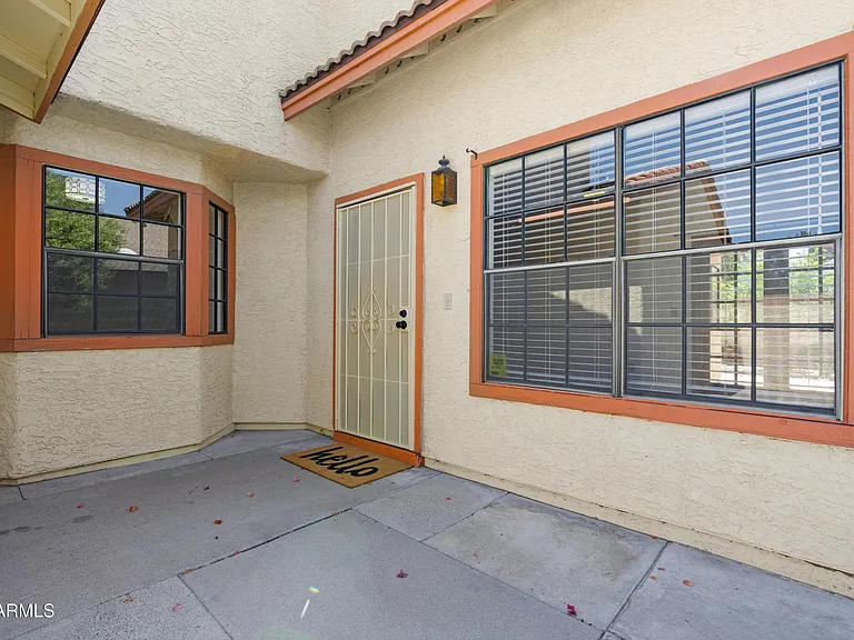 18824 N 44th Dr — Photo 2