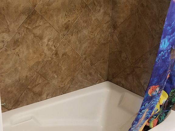 Master deep soaking tub
