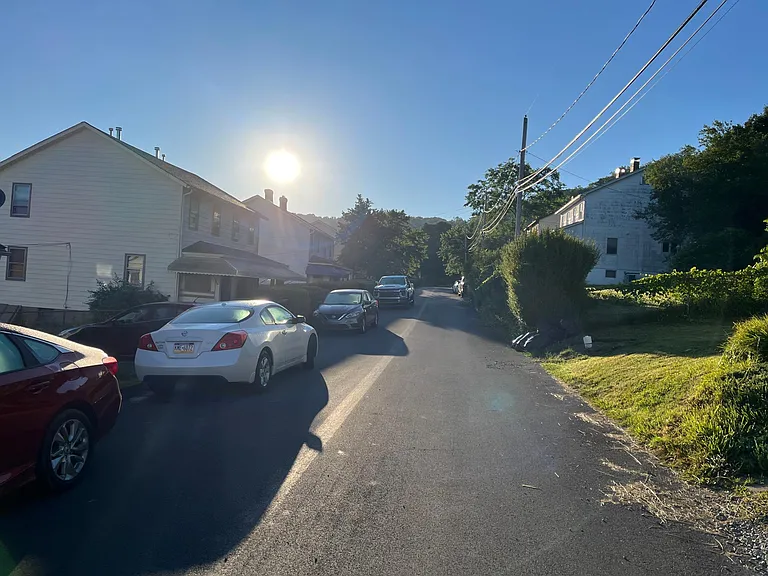 100 Campbell Ave — Photo 8