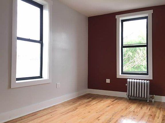 2nd image of 292 Midwood St APT C4