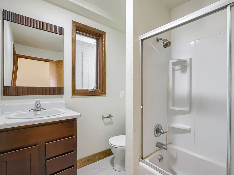 937 Ames Ave #B — Photo 12