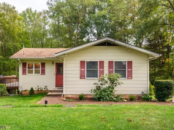 24 Meriden Rd, Rockaway Twp., NJ 07866