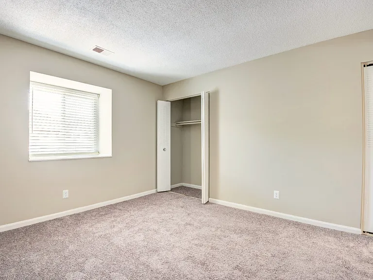 The Elliott at College Park Apartment Homes — Photo 8