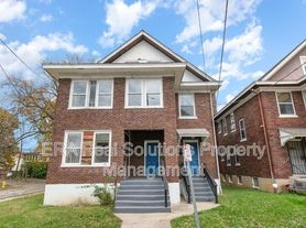 3566 Estes Pl, Cincinnati, OH