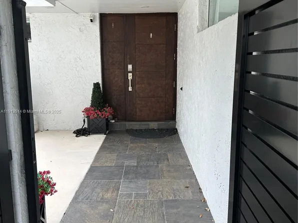 11370 SW 113th Ter, Miami, FL 33176