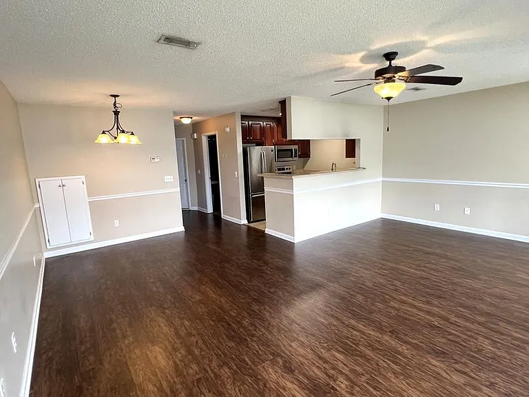 183 Concord Ave — Photo 5