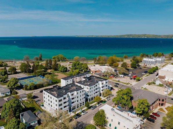 (undisclosed Address)