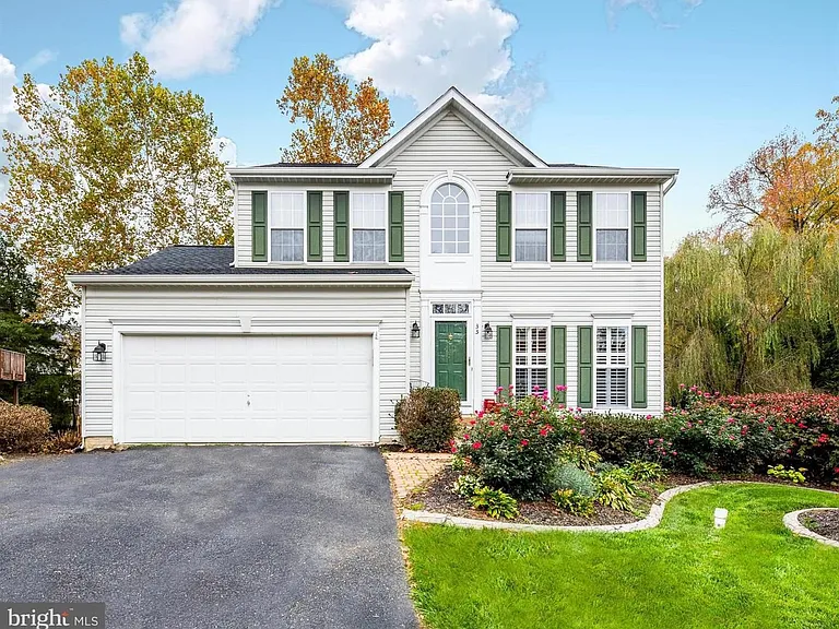 35 Live Oak Ln — Photo 1