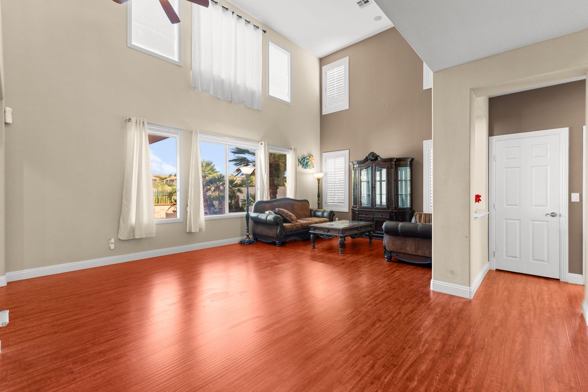 next background image