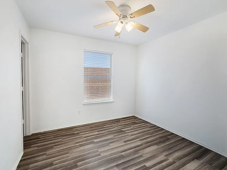 120 Mallard Ln — Photo 25
