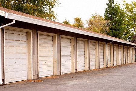 Courtyard Cottages Exterior Garages