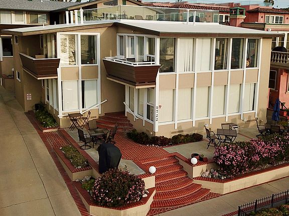 Rooftop Deck with 180 degree ocean view!!!