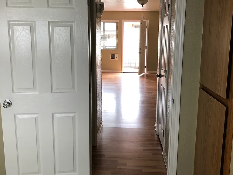2743 B St #14 — Photo 14