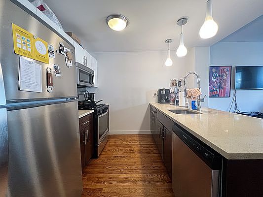 2nd image of 80 Meserole St APT 1C