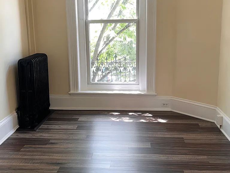203 Farnsworth Ave #2 — Photo 12