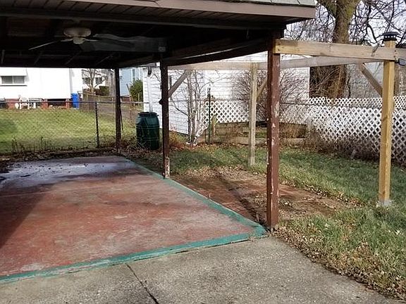 3rd image of 14100 Viola Ave
