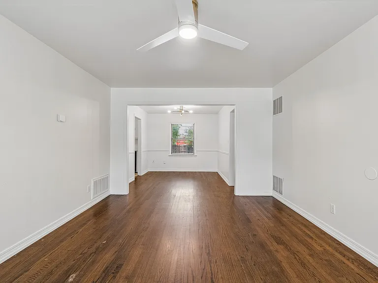 2029 Andover Ct — Photo 9