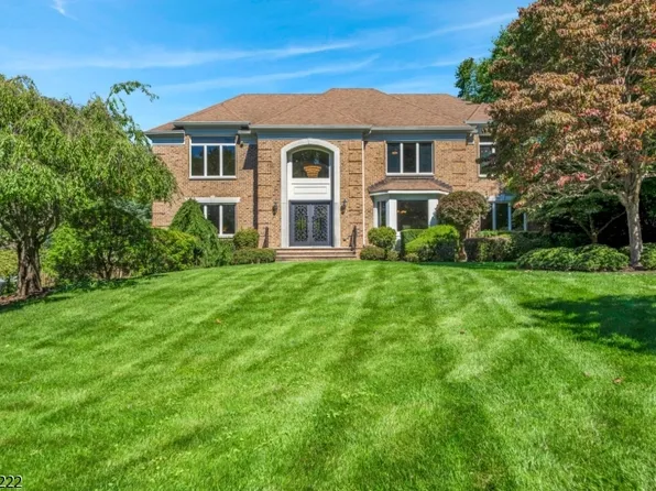 67 Seminary Dr, Mahwah Twp., NJ 07430