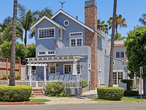 3rd image of 339 Palm Ave