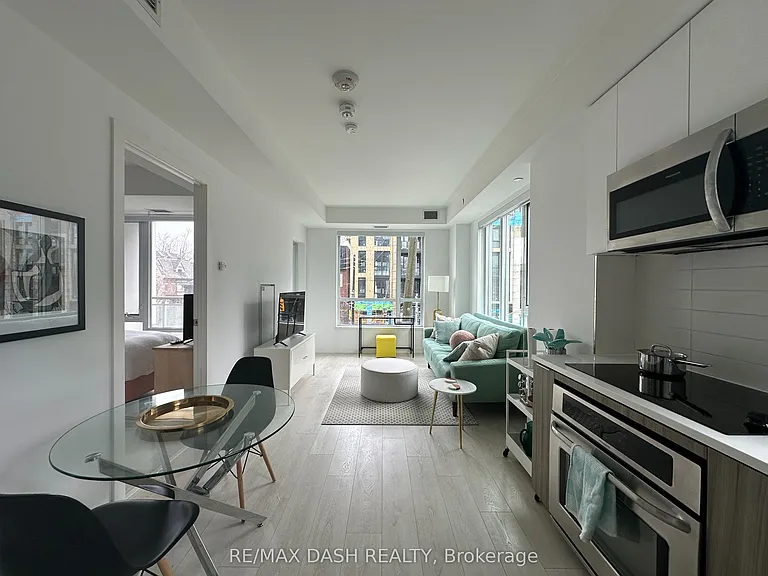 223 Saint Clair Ave W #215 — Photo 36