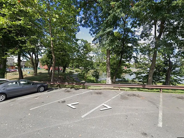 8 Jefferson St #3 — Photo 8