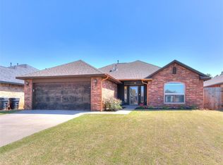 1708 SW 31st St, Moore, OK 73160