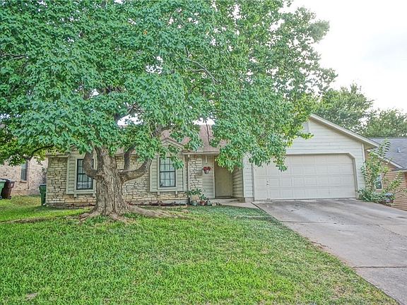 2nd image of 2108 Dry Creek Dr