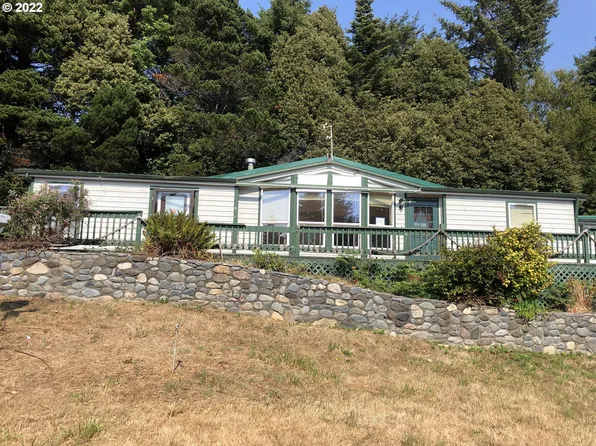 94667 Hardtack Rd, Gold Beach, OR 97444