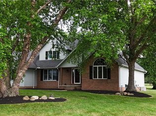 931 River Rd, Hinckley, OH 44233