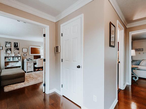 4th image of 320 Fruitwood Ln